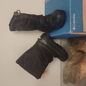 COLUMBIA Powderbug Forty Black Insulated Waterproof Snow Boots Youth 4